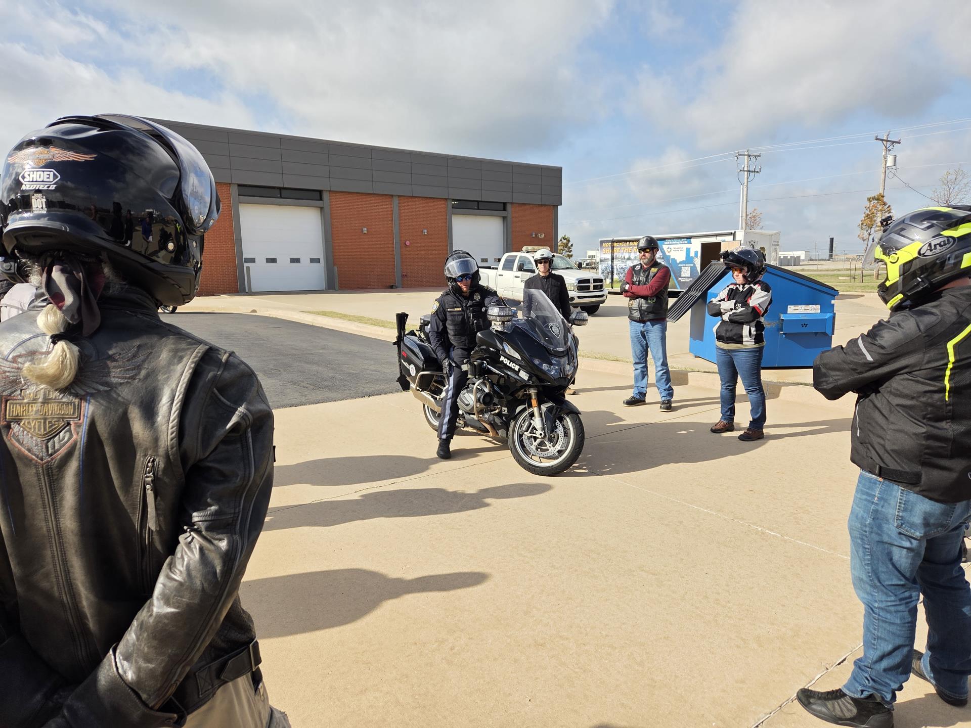 okcpd officer demonstrating motorcycle skills