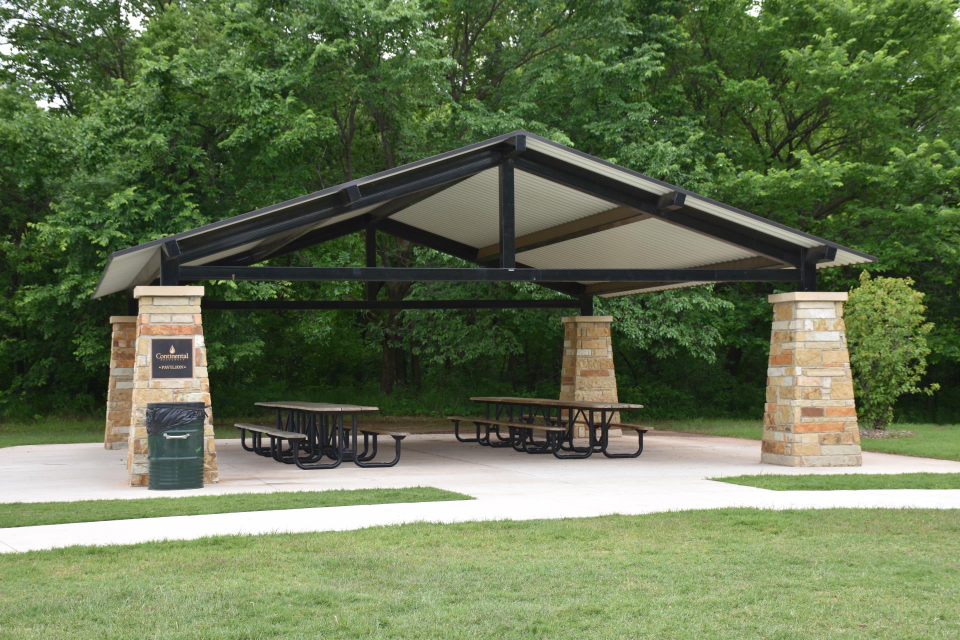 Bluff Creek Park Large Picnic Shelter