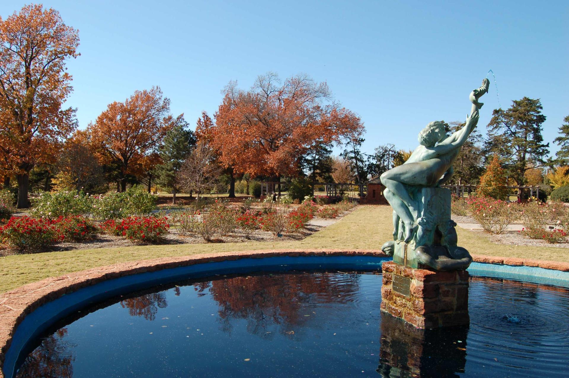 Mother Daughter Sculpture at Will Rogers Gardens